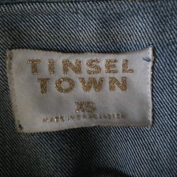 Women's Casual Frayed Hem Cropped Classic Washed Denim Jean Jacket Size XS Used - Picture 7 of 8